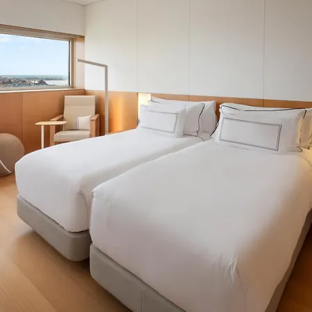 Отель Melia Bay 4*